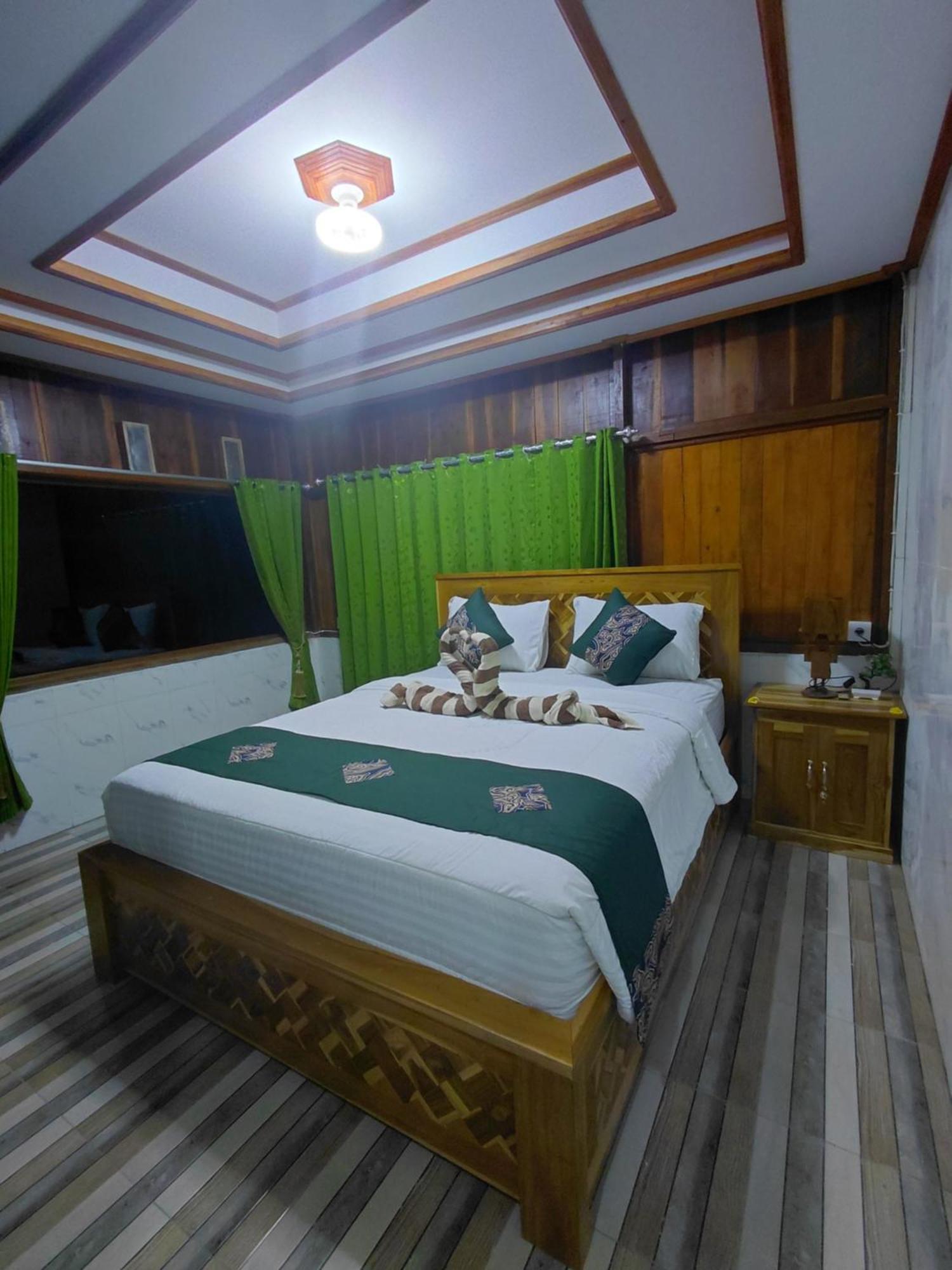 Friendly Homestay Lemukih Singaraja 部屋 写真