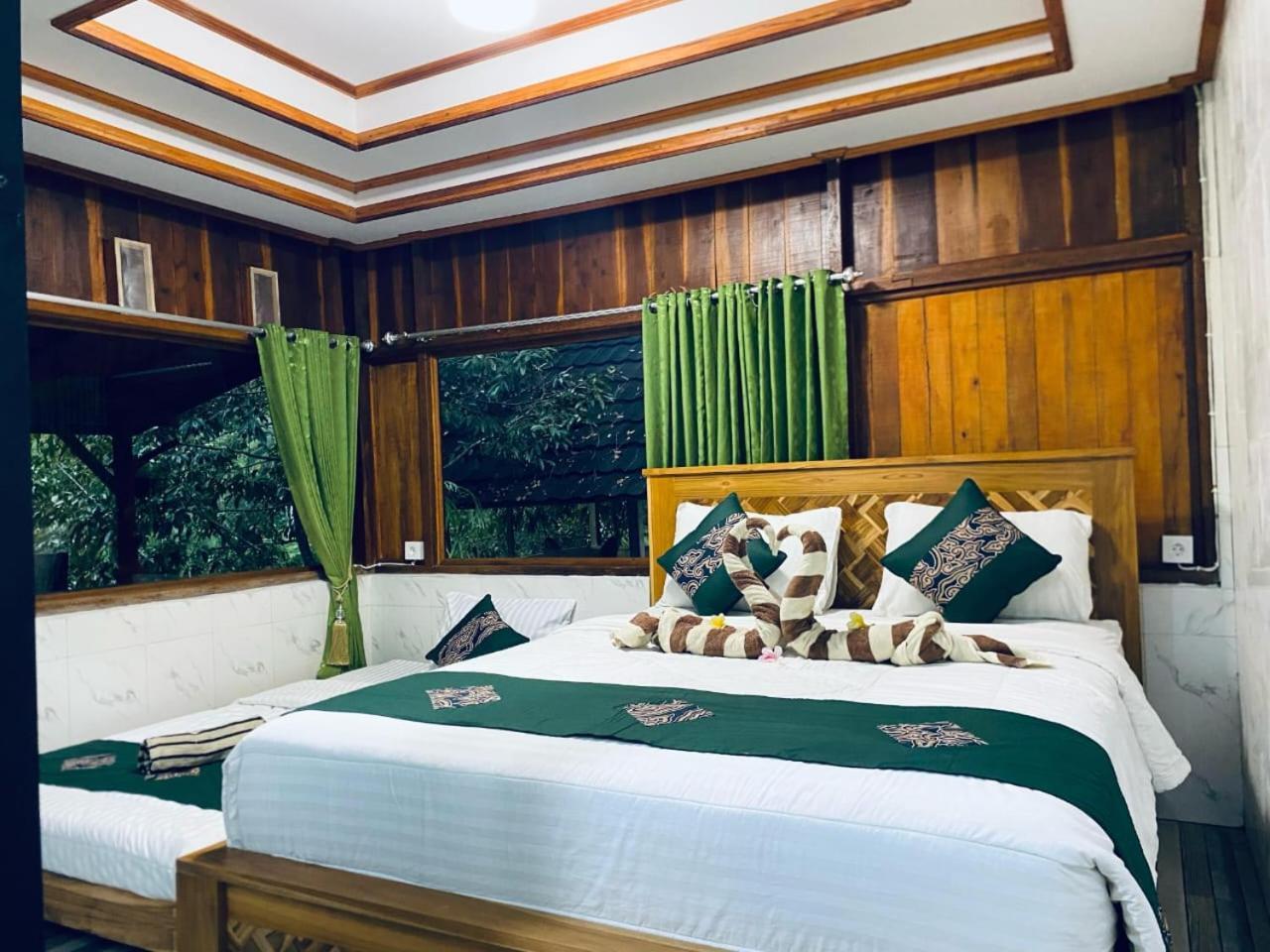 Friendly Homestay Lemukih Singaraja エクステリア 写真
